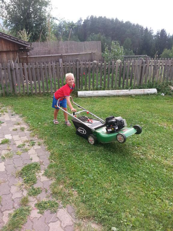 Hoelzlhof Brunico Eksteriør bilde